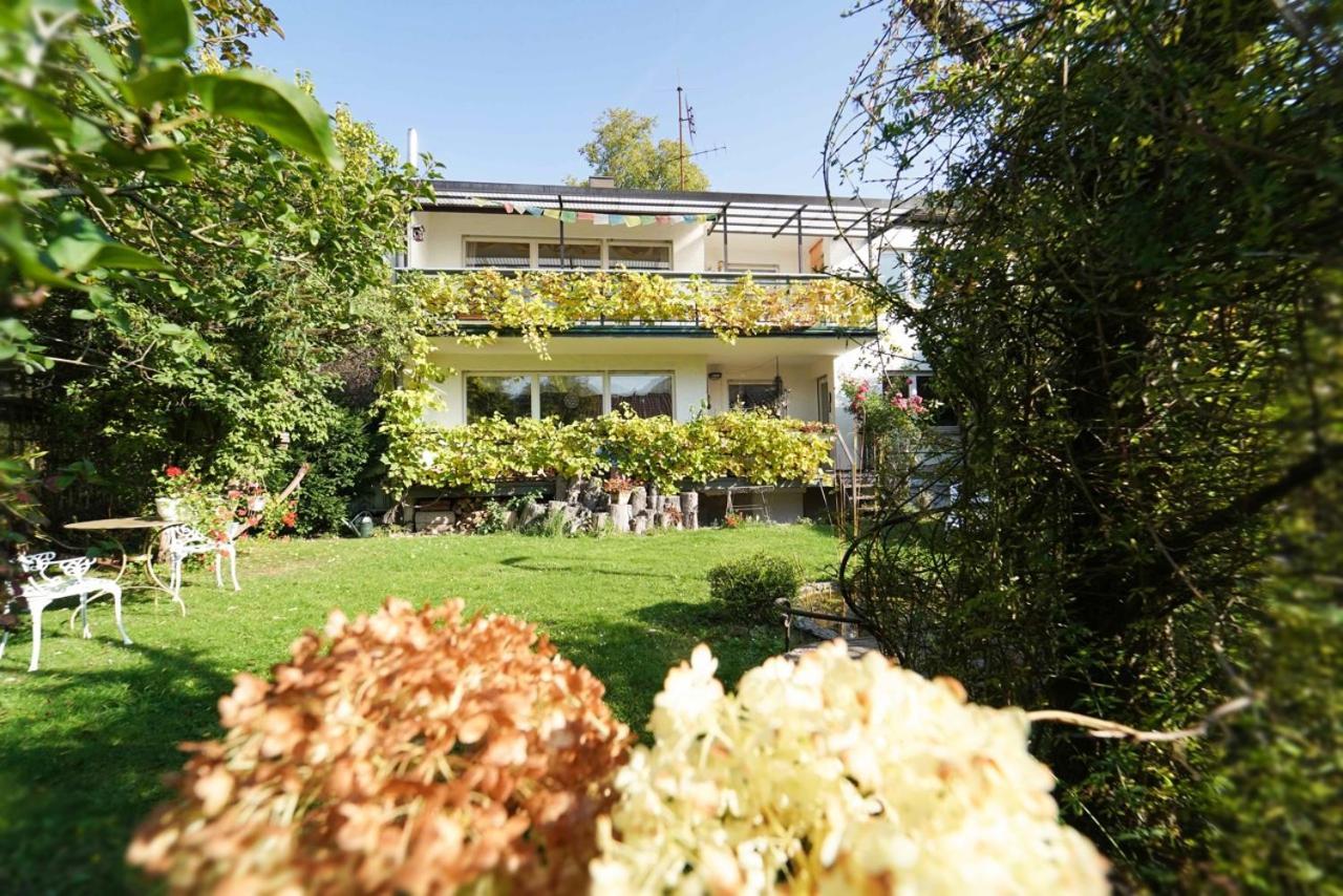 Ferienwohnung Im Haus Lotus Mit Grossem Balkon Und Garten Bad Urach Zewnętrze zdjęcie