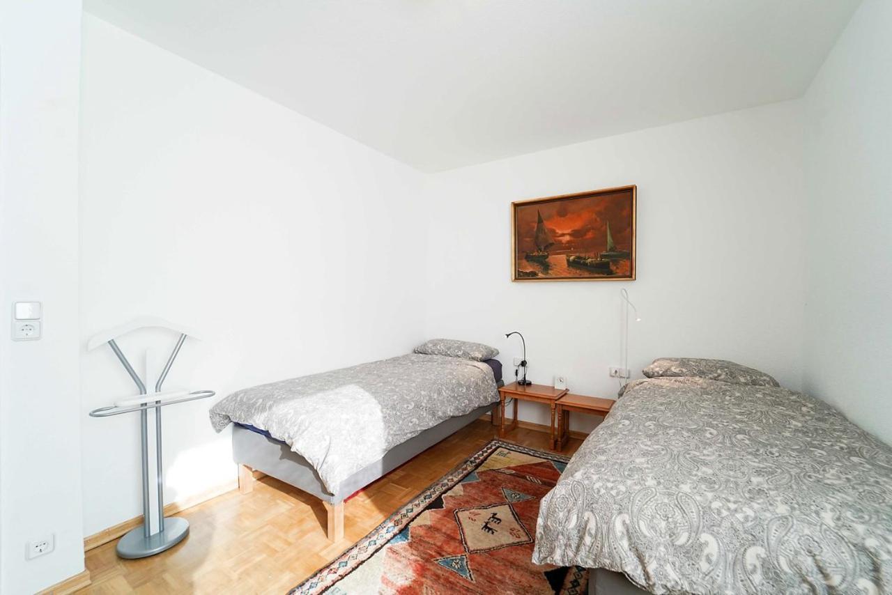 Ferienwohnung Im Haus Lotus Mit Grossem Balkon Und Garten Bad Urach Zewnętrze zdjęcie